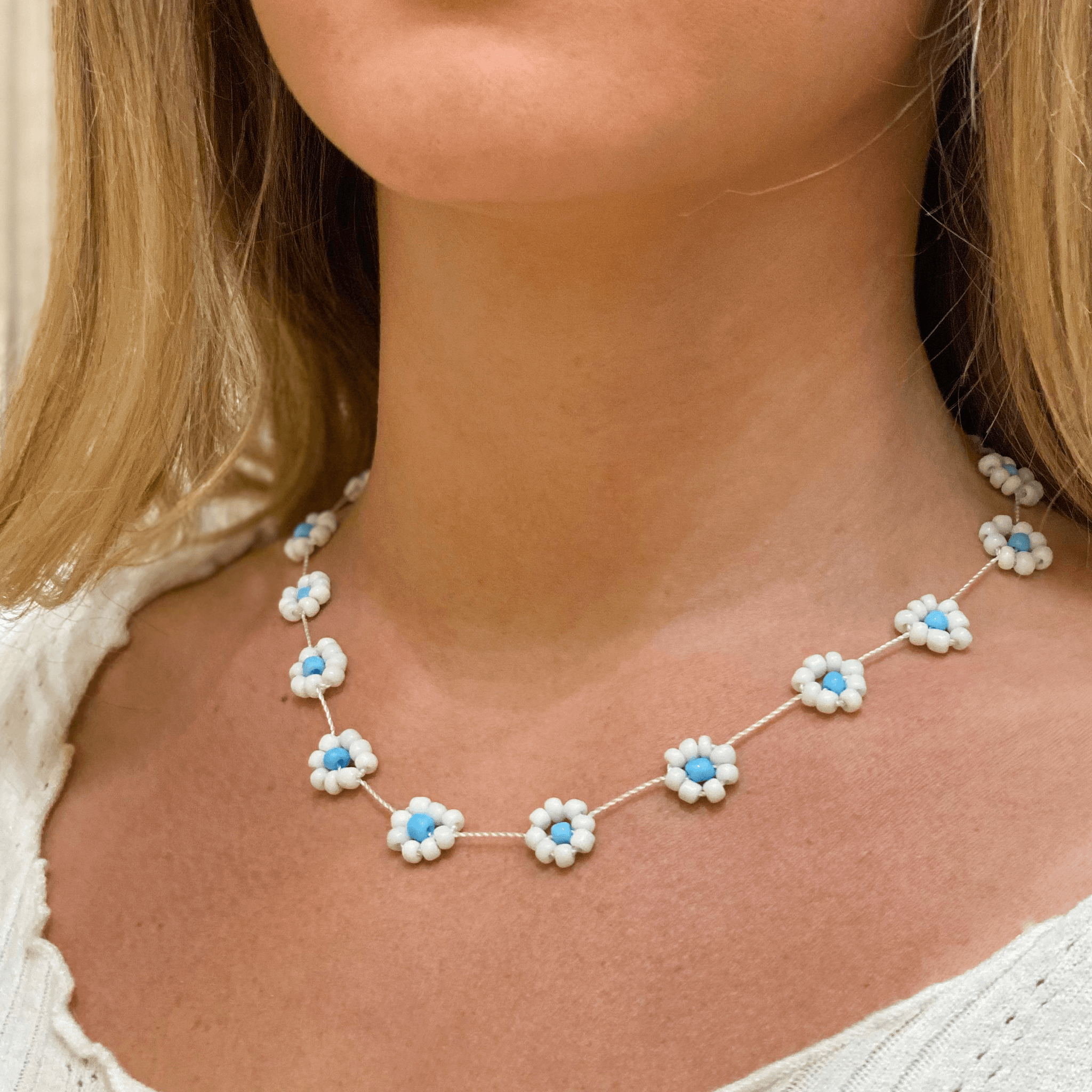 Puravida daisy sale choker